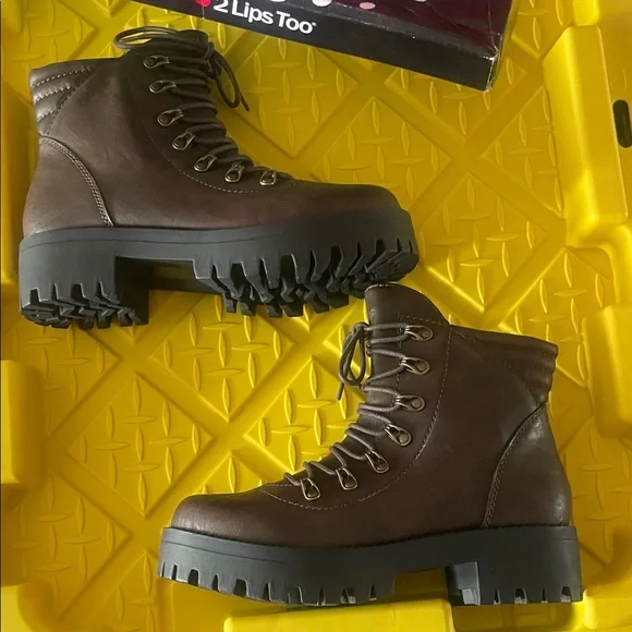 2 Lips Too Dark Brown Combat Boots - Picture 2 of 8